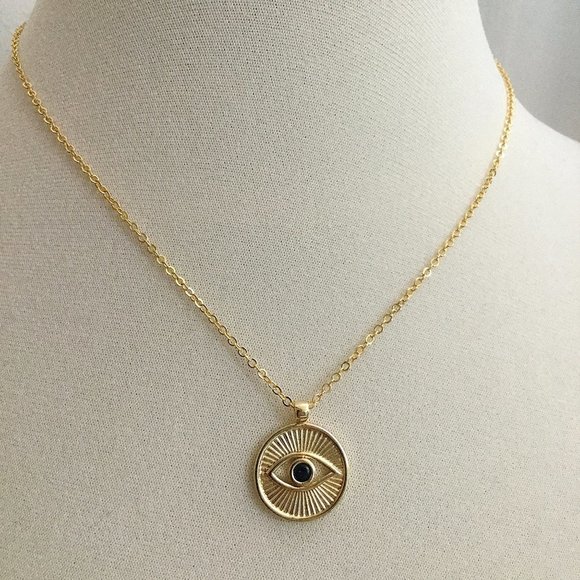 Evil Eye Pendant Necklace with a blue cubic zirconia stone - Picture 4 of 5